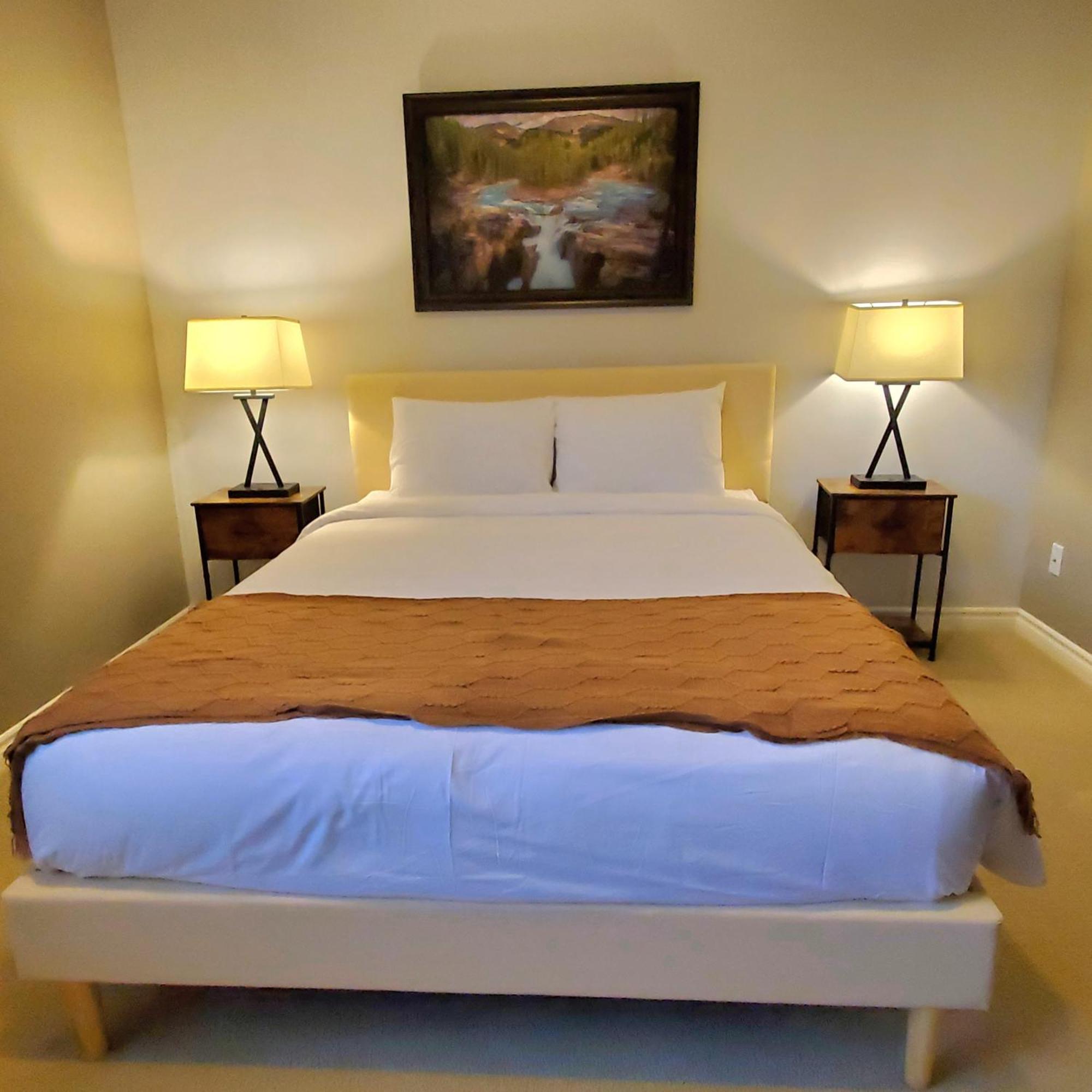 Private 2 Bedrooms Suite Near Hwy 1, Cultus Lake, Heritage Park, Fishing, Coliseum 奇利瓦克 外观 照片