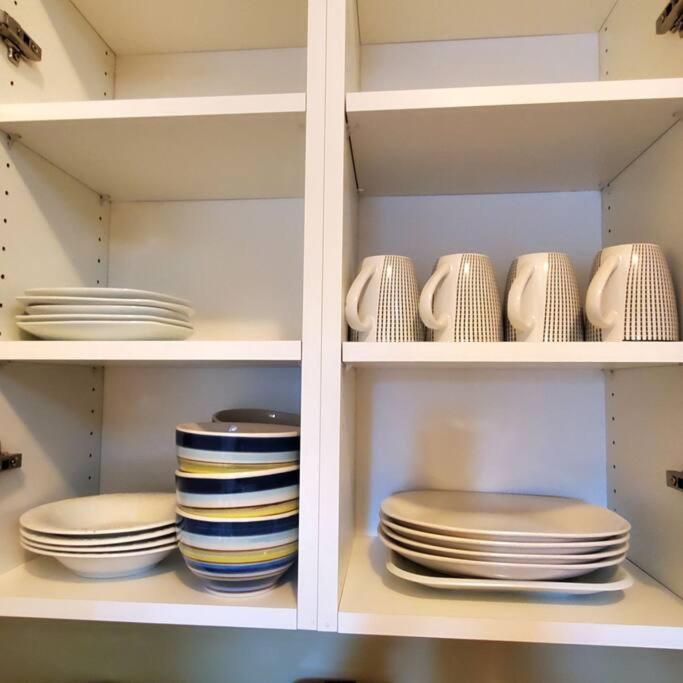 Private 2 Bedrooms Suite Near Hwy 1, Cultus Lake, Heritage Park, Fishing, Coliseum 奇利瓦克 外观 照片