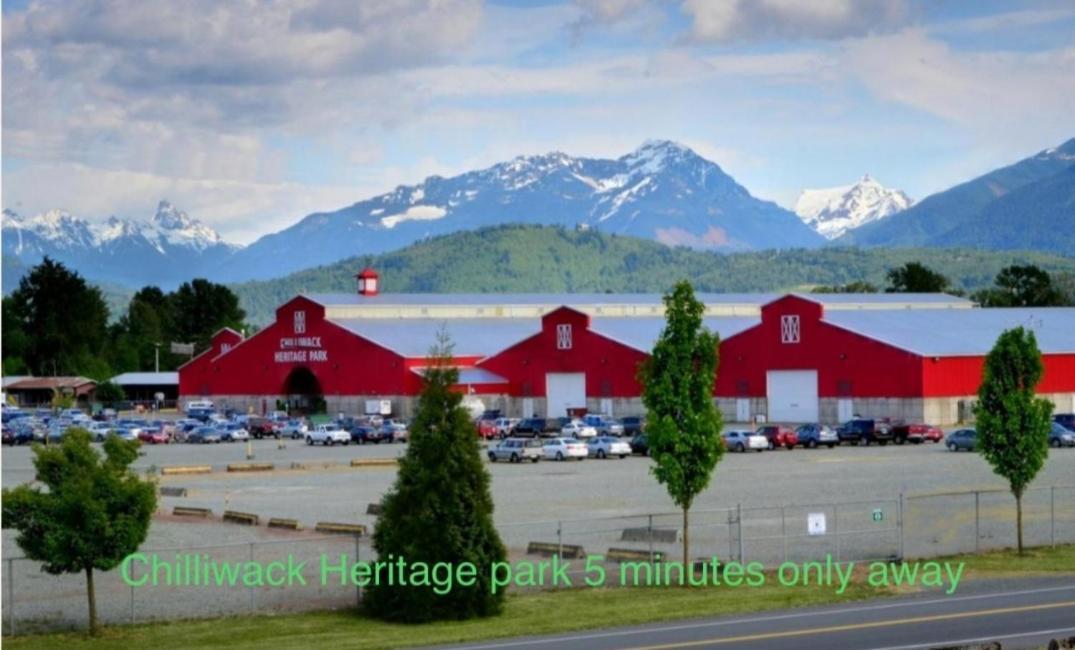 Private 2 Bedrooms Suite Near Hwy 1, Cultus Lake, Heritage Park, Fishing, Coliseum 奇利瓦克 客房 照片