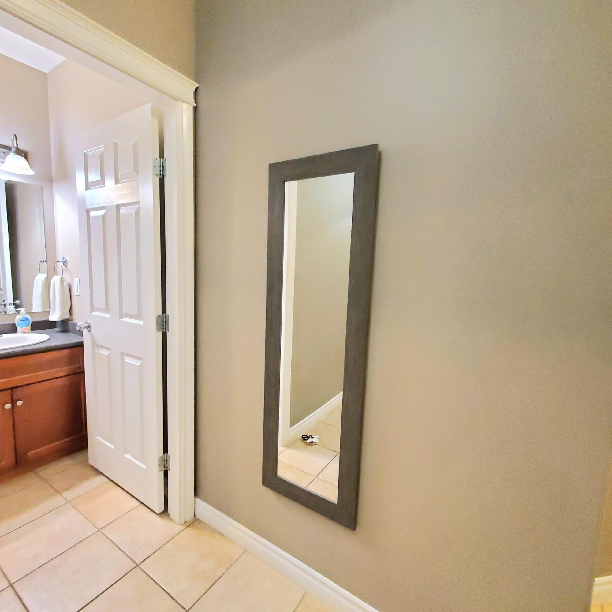 Private 2 Bedrooms Suite Near Hwy 1, Cultus Lake, Heritage Park, Fishing, Coliseum 奇利瓦克 客房 照片