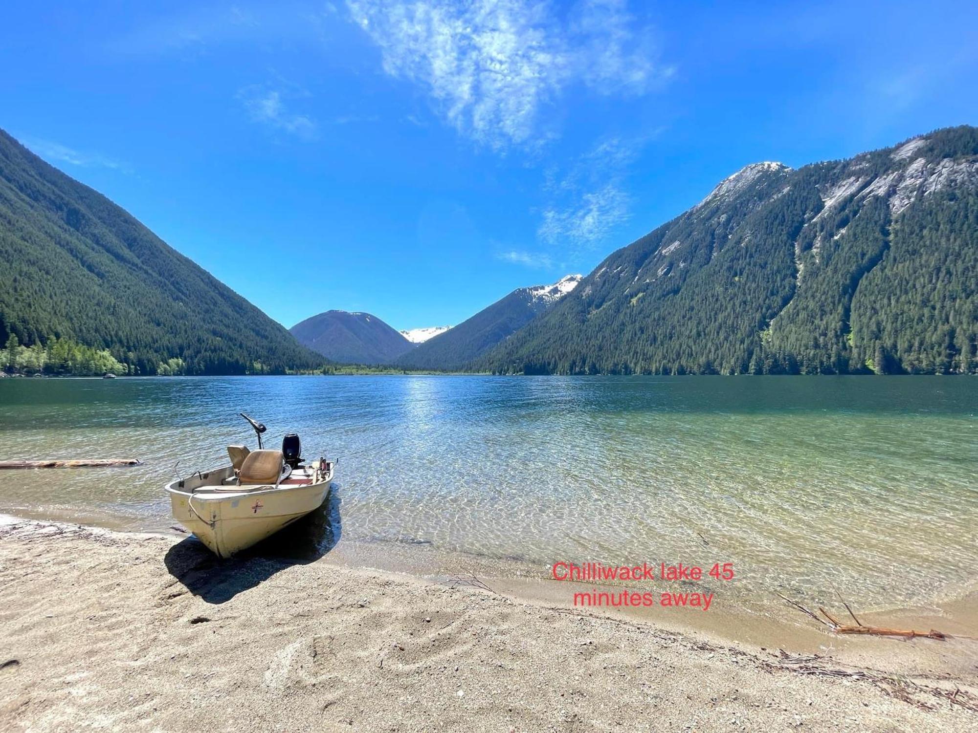 Private 2 Bedrooms Suite Near Hwy 1, Cultus Lake, Heritage Park, Fishing, Coliseum 奇利瓦克 外观 照片
